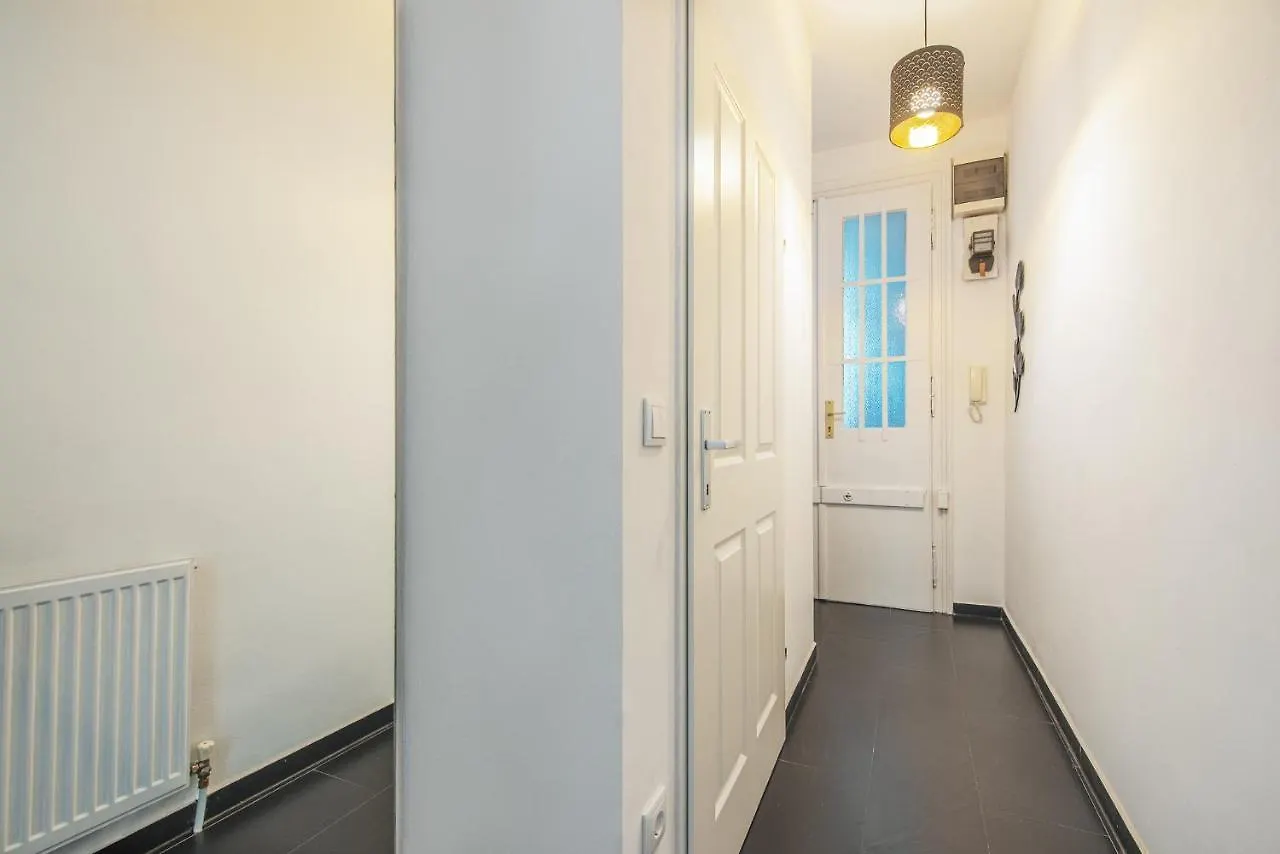 Delightful Apartment - Near Subway Vienne