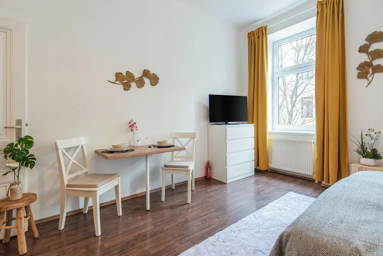 Delightful Apartment - Near Subway ウィーン
